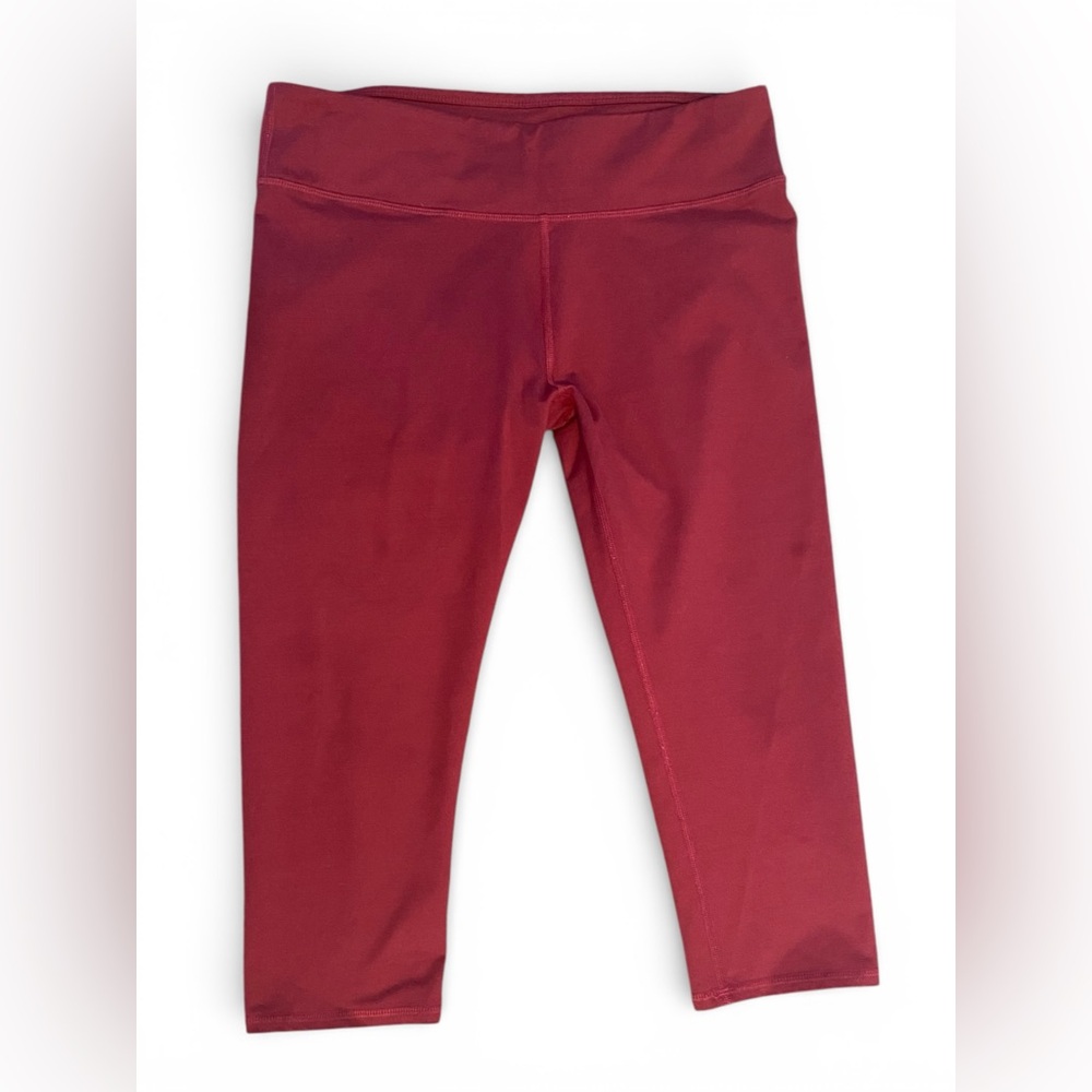 Fabletics Rust Color Capris - Picture 5 of 5